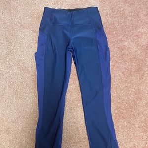 Size 2 length 28” “scuba” material lululemon